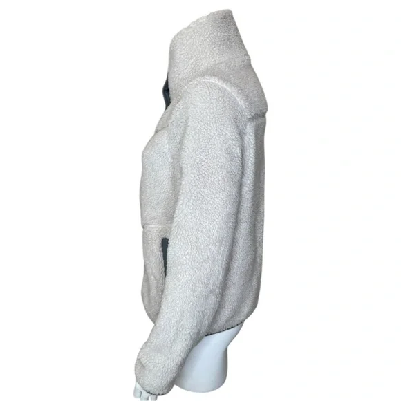 LL Bean Sherpa Fleece Jacket S Snap Front Pockets Lined Cream Gray - Picture 5 of 15